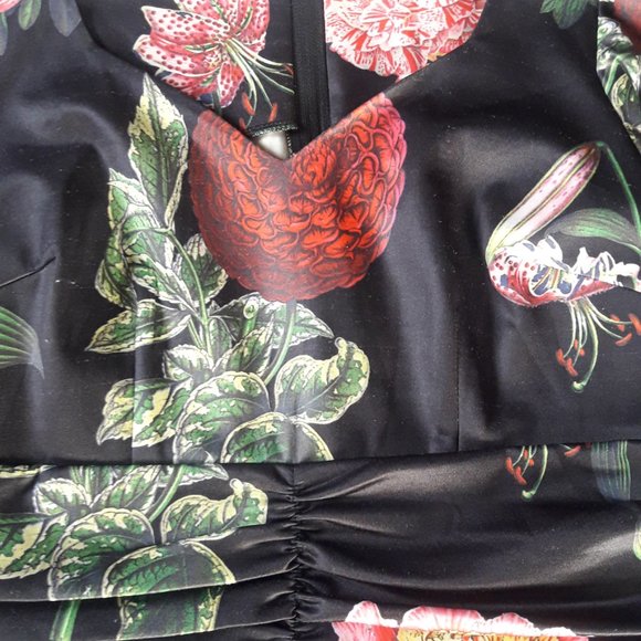 EUC Voodoo Vixen Pin Up style - Picture 2 of 3